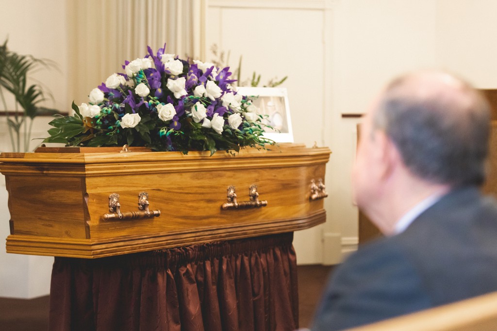 Funeraria en Andorra Servicios Funerarios con Dignidad y Apoyo Personalizado